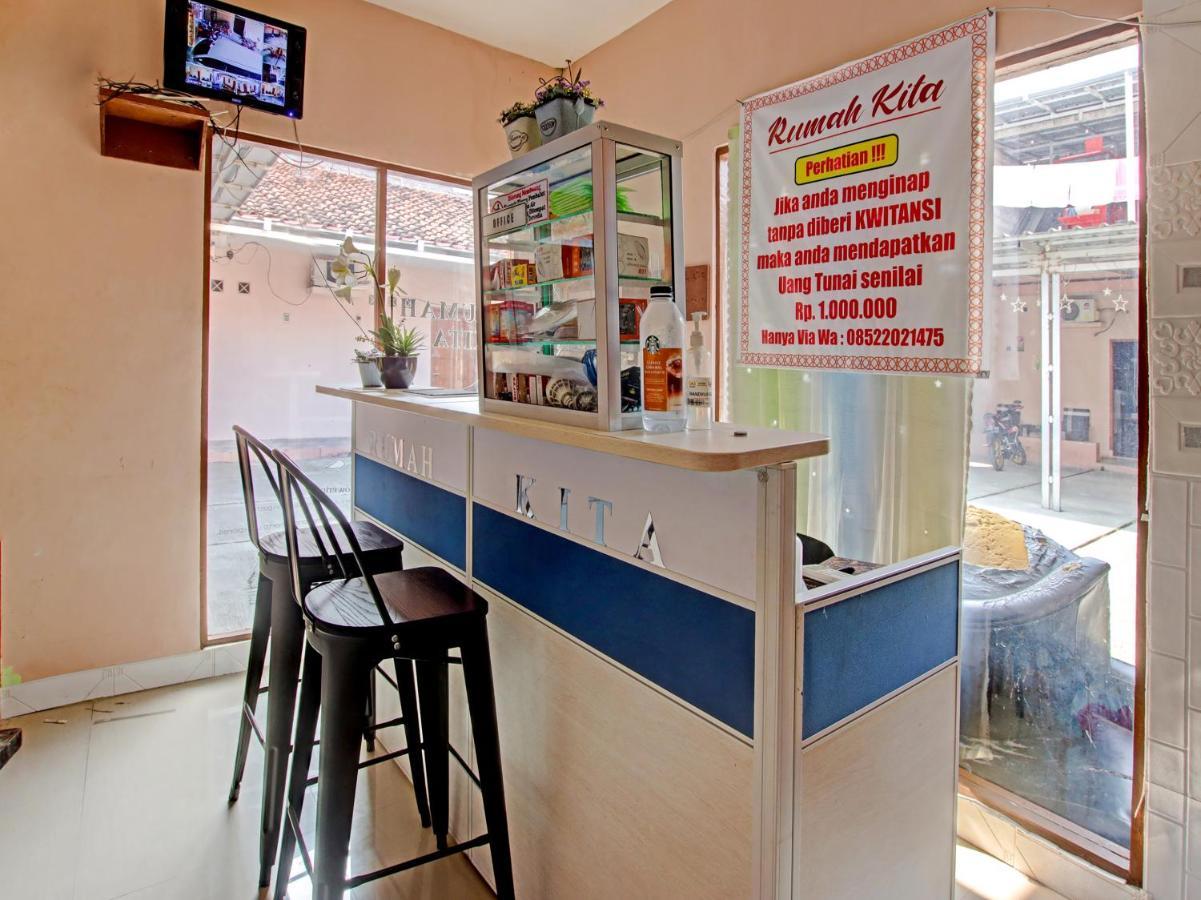 Oyo 91490 Hotel Rumah Kita Cirebon Luaran gambar