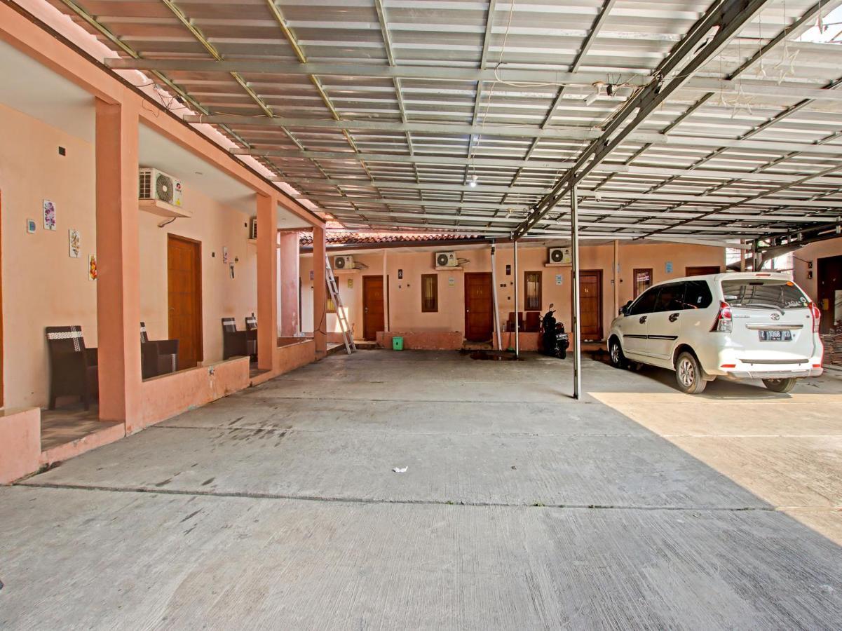 Oyo 91490 Hotel Rumah Kita Cirebon Luaran gambar