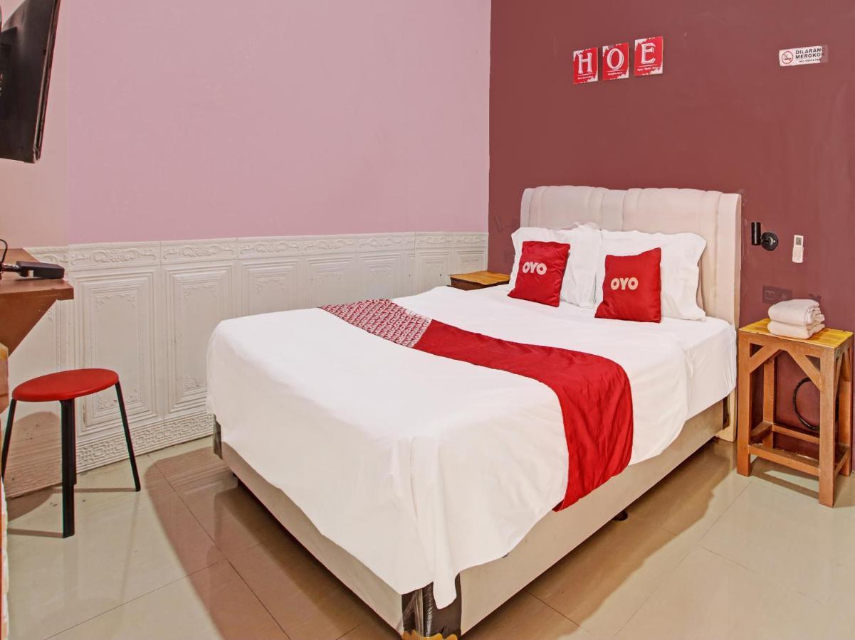 Oyo 91490 Hotel Rumah Kita Cirebon Luaran gambar