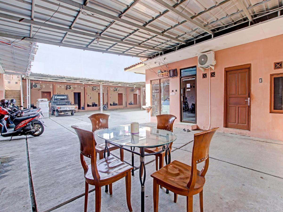 Oyo 91490 Hotel Rumah Kita Cirebon Luaran gambar