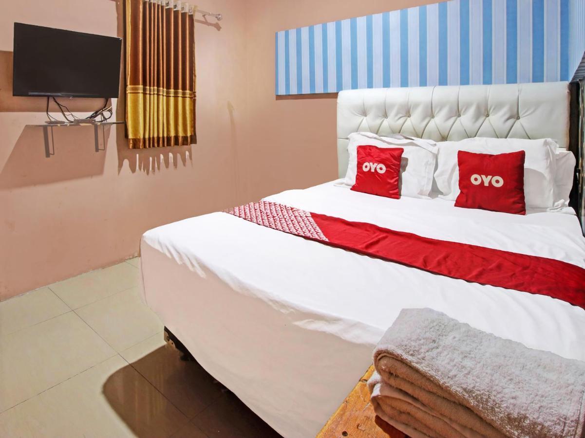 Oyo 91490 Hotel Rumah Kita Cirebon Luaran gambar