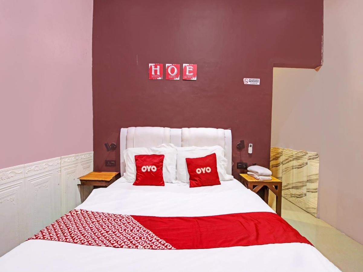 Oyo 91490 Hotel Rumah Kita Cirebon Luaran gambar