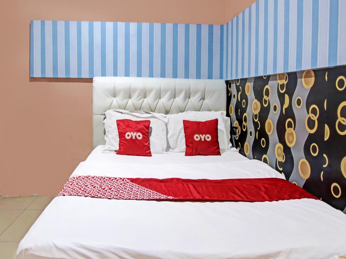 Oyo 91490 Hotel Rumah Kita Cirebon Luaran gambar