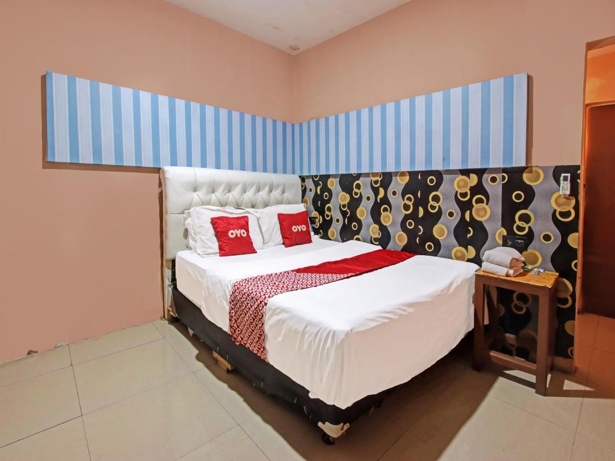 Oyo 91490 Hotel Rumah Kita Cirebon Luaran gambar